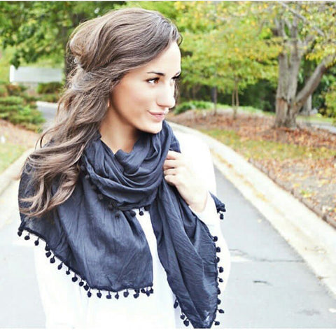 Pom Pom Scarf - april-marin